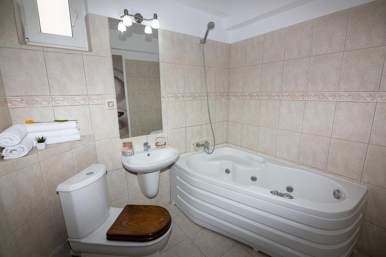 Hotel Adriano Pe Plaja Belona Eforie Nord Zewnętrze zdjęcie