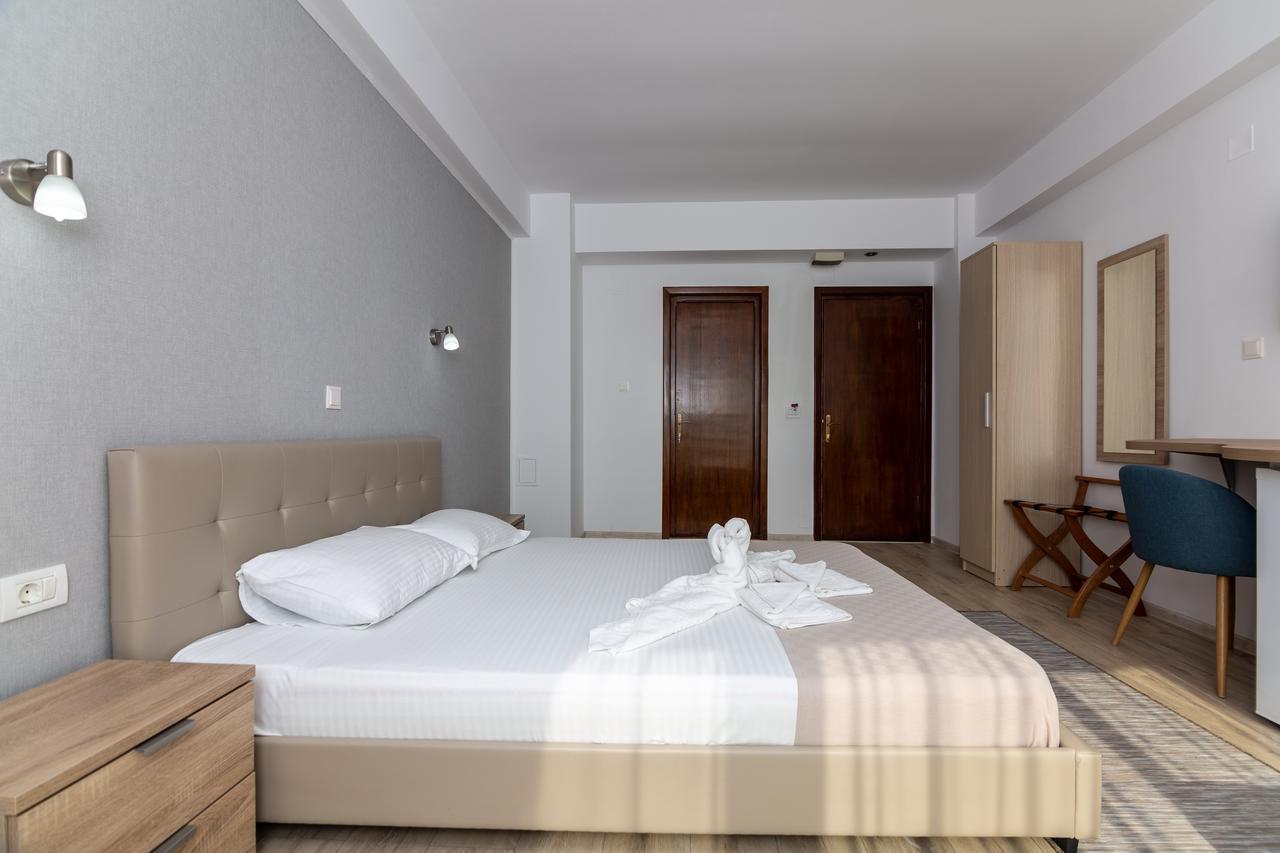 Hotel Adriano Pe Plaja Belona Eforie Nord Zewnętrze zdjęcie